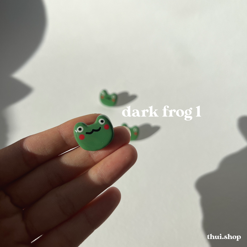 Dark Green Frog Pin