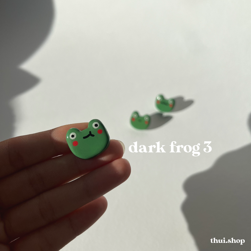 Dark Green Frog Pin